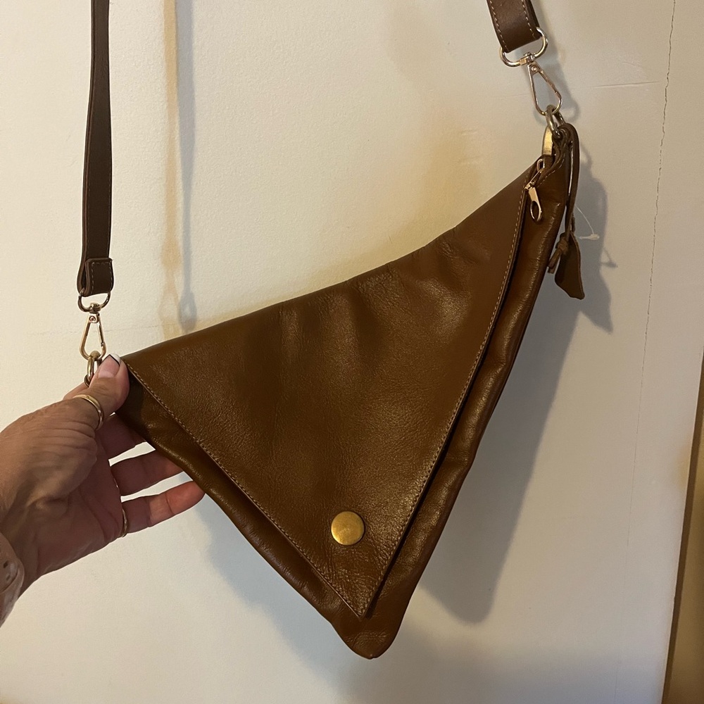 TAAGA BROWN REAL LEATHER CROSSBODY STRAP FLAP TRIANGLE SHOULDER BAG HANDBAG NWOT